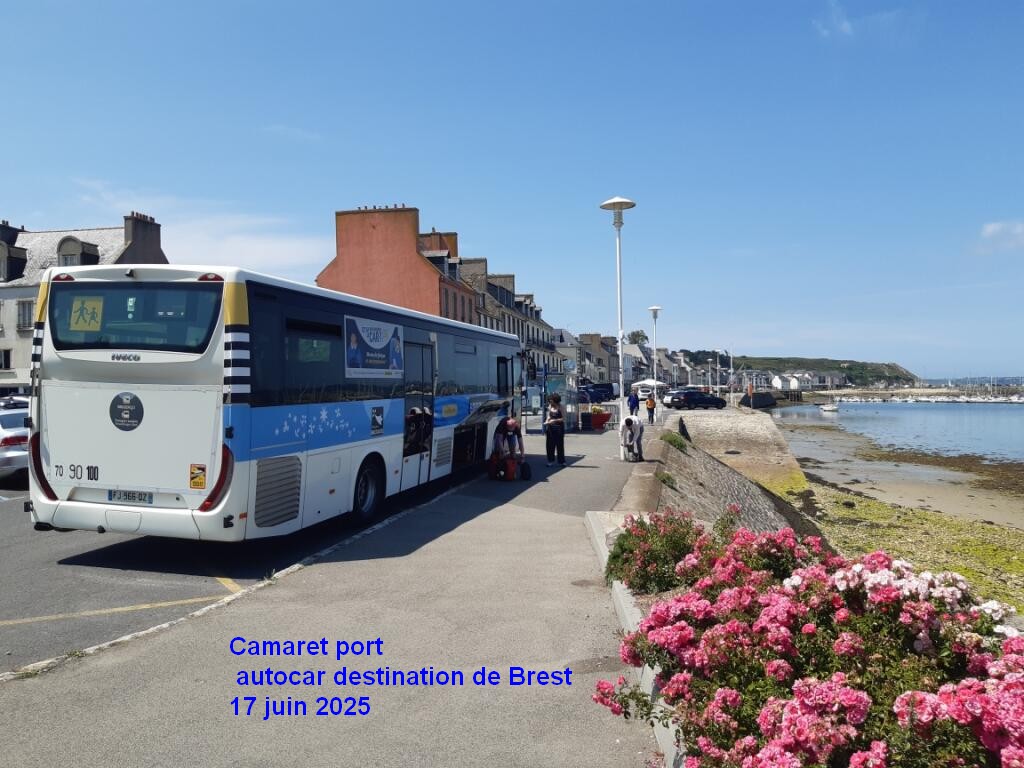 Camaret port 15h30 autocar pour Brest soute bagages 17 06 2025.jpg